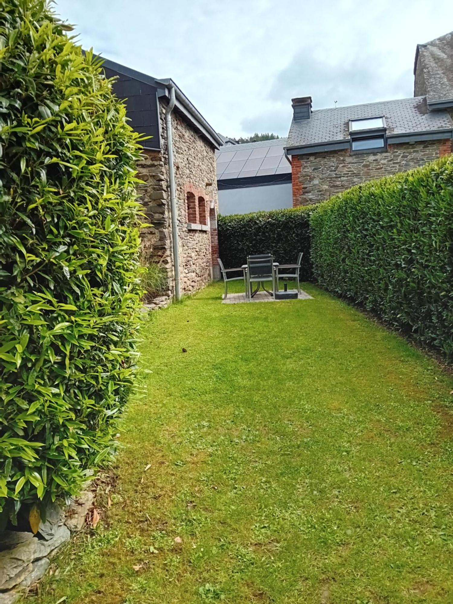Appart Hotel Au Pied De Vigne Vresse-sur-Semois Exterior photo